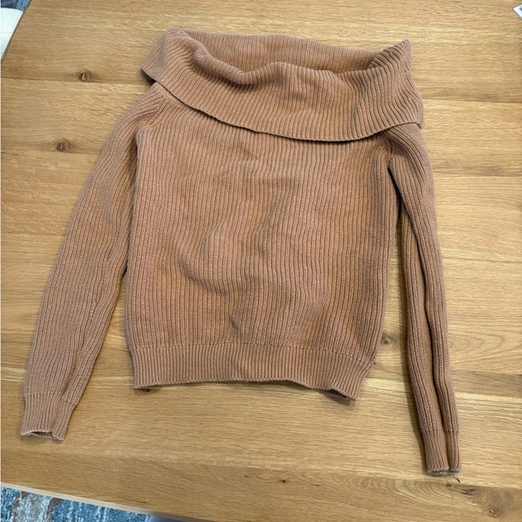 Lovers + Friends Vylette Off the Shoulder Sweater - Picture 2 of 6